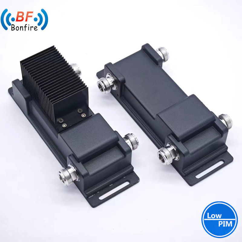 12.00cm * 7.00cm * 4.00cm 617-3800MHz 2 de 1 en 3dB Combinador híbrido N Mujer