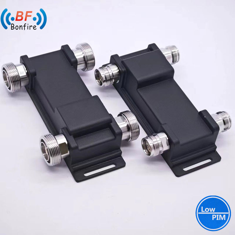 Gris 698-4000MHz combinador híbrido UHF 4 en 1 fuera RF acoplador híbrido para el edificio Das