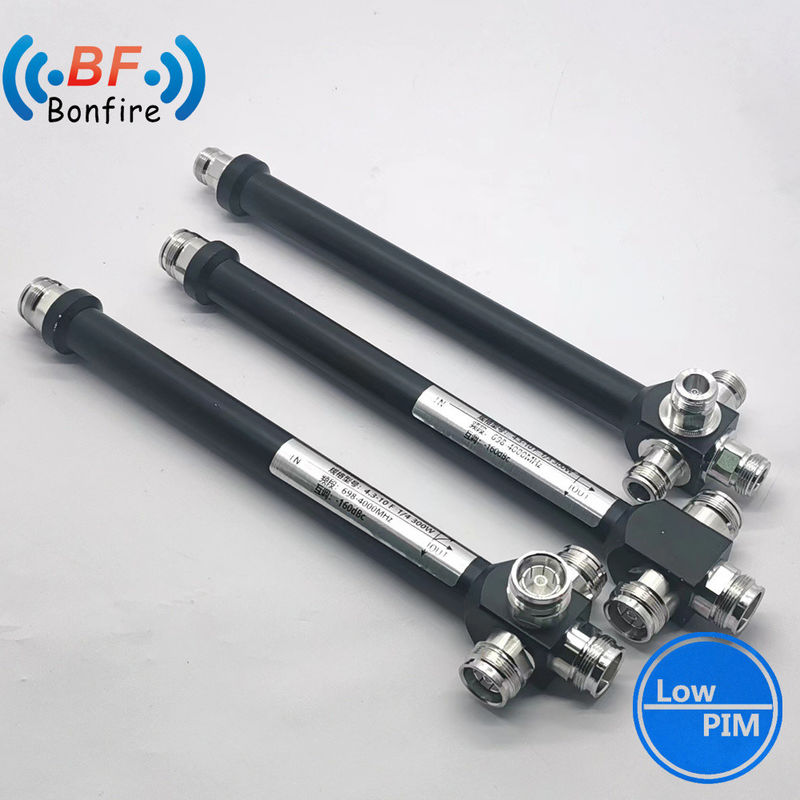 Tamaño del paquete 22.00cm * 7.00cm * 4.00cm Divisores de energía de 2 vías con conector Qn