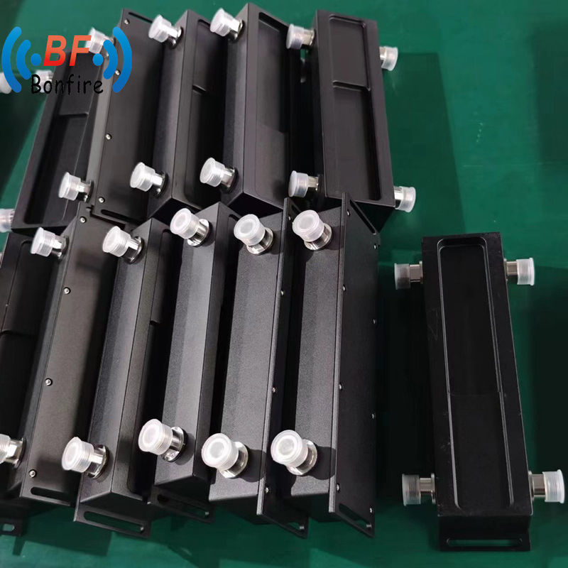 4.3-10-F/DIN-F/N-F Interfaz 698-4000MHz acoplador híbrido de RF 2X2 para DQ-XXXXX inalámbrico