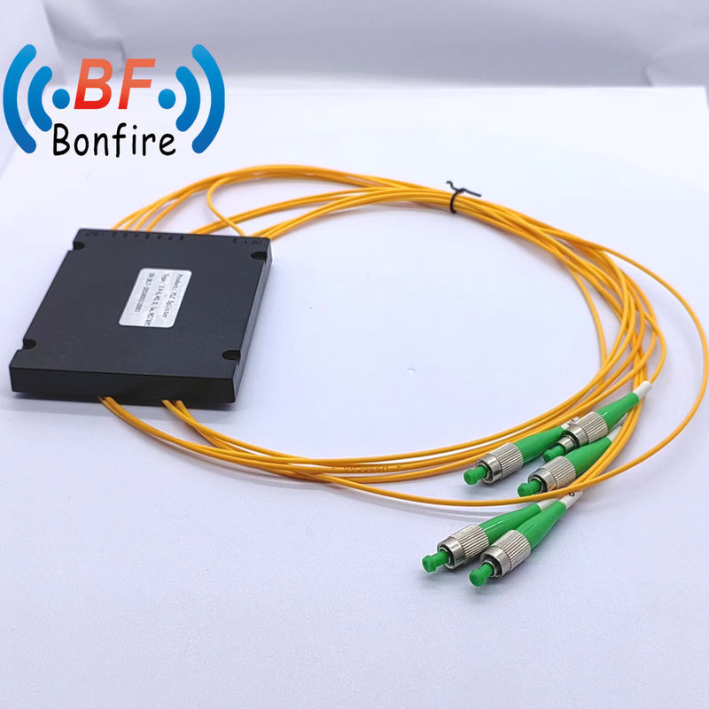 1*4 PLC splitter de modo único 0,500 kg con tamaño de paquete 25,00cm * 20,00cm * 10,00cm