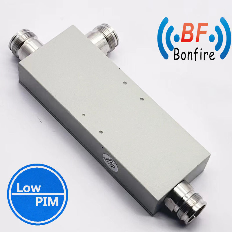300W N Femenino IP65 bajo VSwr 698-2700MHz acoplamiento de cavidad del acoplador direccional