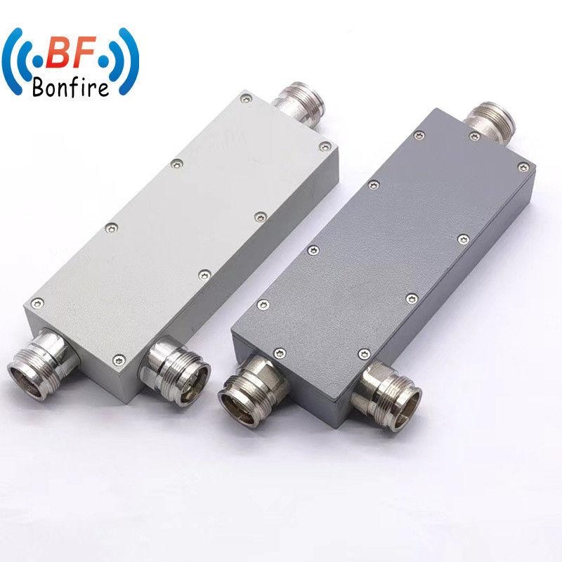 10dB 698MHz-3800MHz acoplador direccional de cavidad con baja pérdida de inserción y grado de acoplamiento de 300W