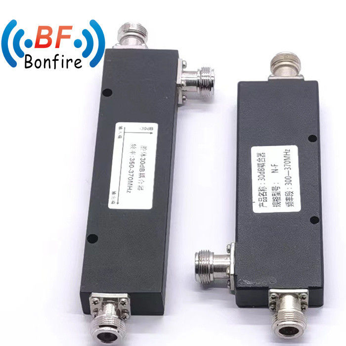 Tamaño del paquete 17.00cm * 6.50cm * 2.50cm acoplador direccional 10dB 700-2700MHz banda ancha de RF