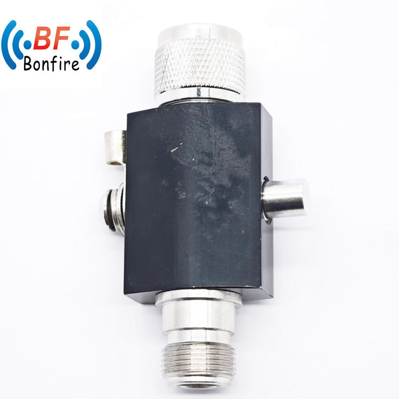 Dispositivo de protección contra sobretensiones para interiores y exteriores IP65 698-3800MHz RF 3G SMA N-M a N-F